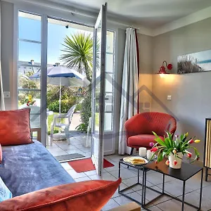 Hébergement de vacances Localise - Maison G4 Au - A 50m De La Avec Jardin Et Piscine - à Pied, Plages, Port, Centre, Commerces, Marché - Wifi Inclus - Animaux Bienvenus - Linge De Lit Inclus, Guilvinec
